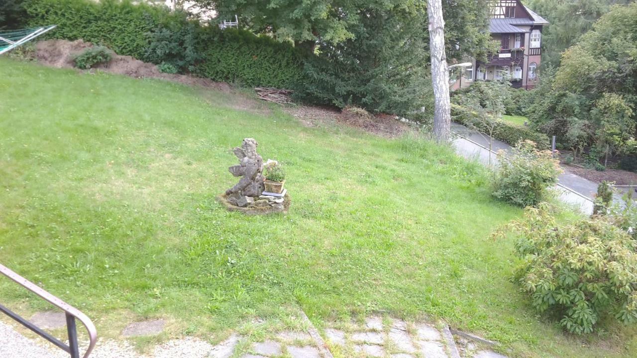Ferienwohnungen Villa Goldbrunnen Бад Елстер Екстериор снимка